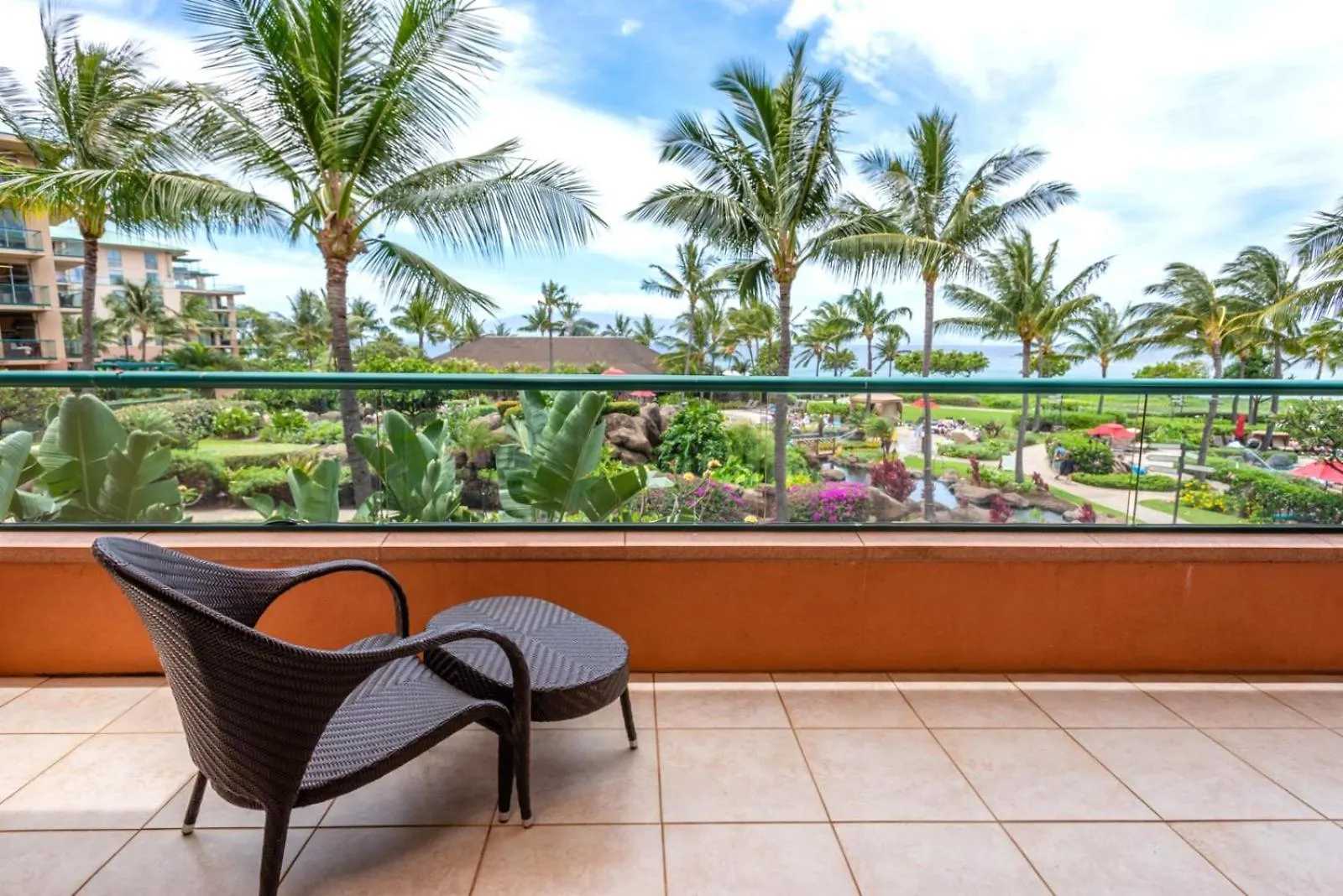 Apartment Kbm Resorts Free Car Honua Kai Konea Hkk-201 Oceanfront Private Bbq Large Balcony Kaanapali United States