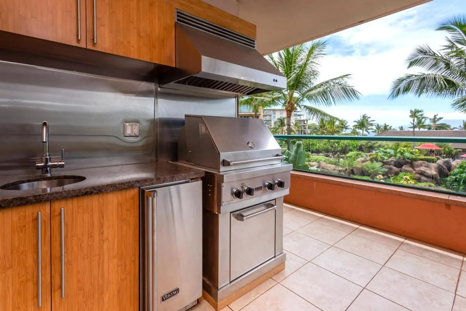 Kbm Resorts Free Car Honua Kai Konea Hkk-201 Oceanfront Private Bbq Large Balcony Kaanapali United States
